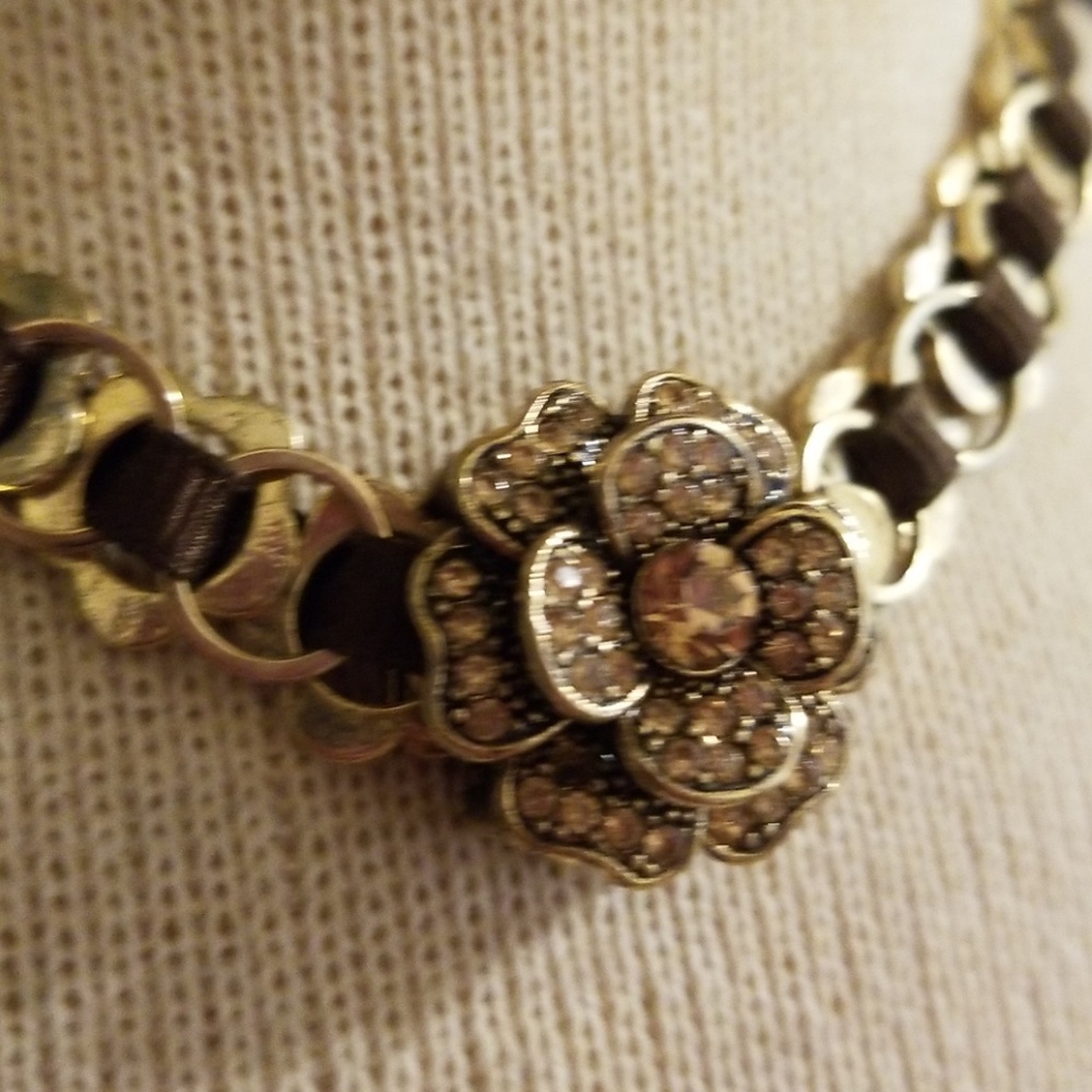 Rhinestone Flower Jewelry Set - Picture 2 of 8